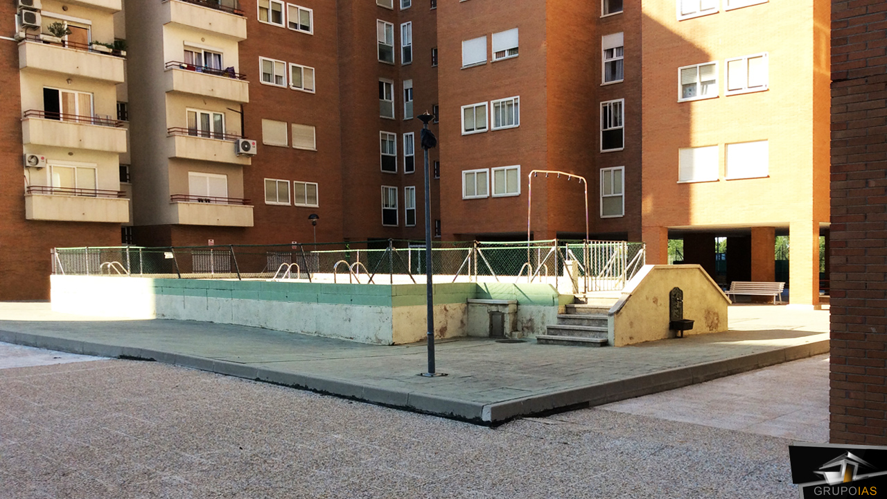 Estado actual piscina urbanización Madrid